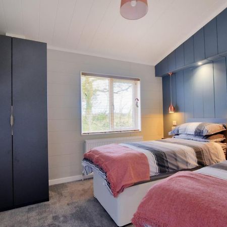 Villa Hazelwood 4 Pinewood Retreat Lyme Regis Esterno foto