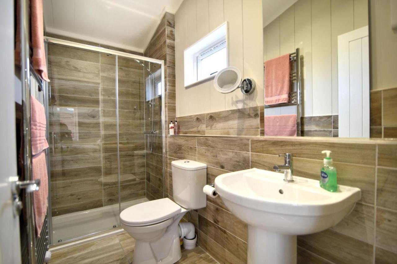 Villa Hazelwood 4 Pinewood Retreat Lyme Regis Esterno foto