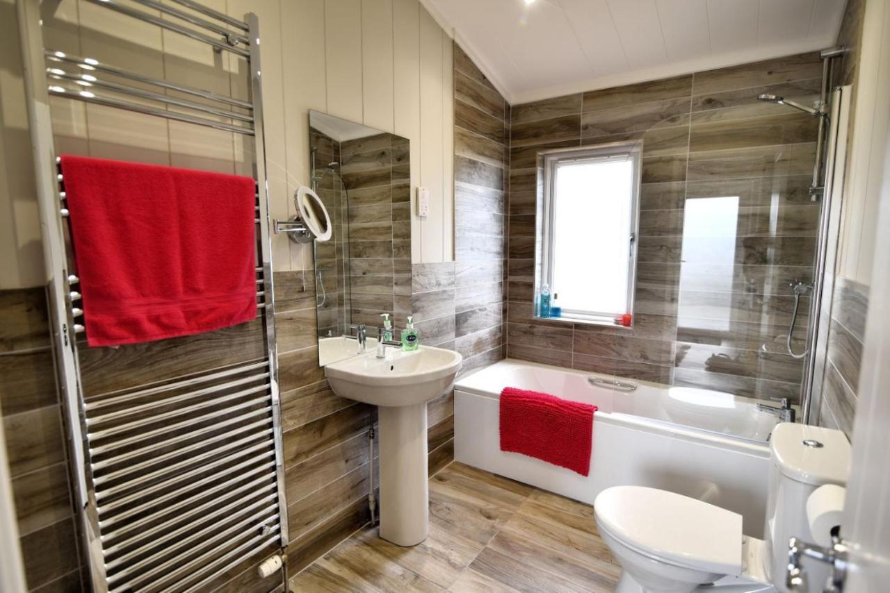 Villa Hazelwood 4 Pinewood Retreat Lyme Regis Esterno foto